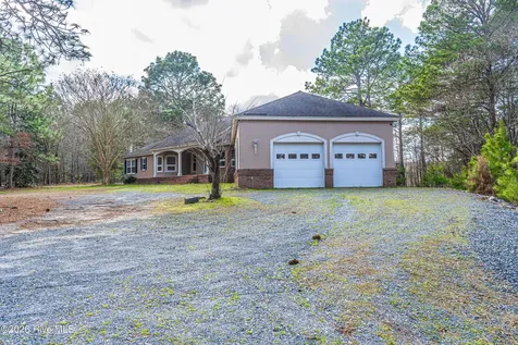 147 Shady Wood Court West End NC 27376