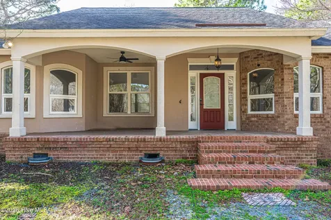 147 Shady Wood Court West End NC 27376