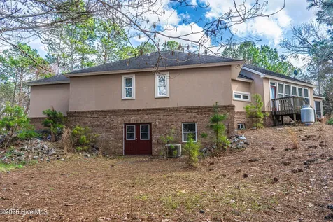 147 Shady Wood Court West End NC 27376