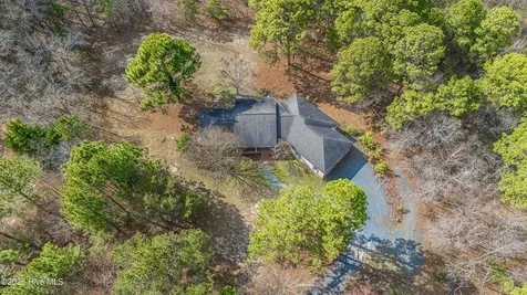 147 Shady Wood Court West End NC 27376