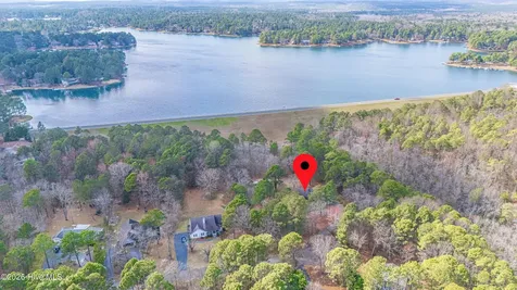 147 Shady Wood Court West End NC 27376