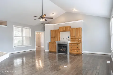 147 Shady Wood Court West End NC 27376
