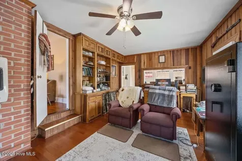 1307 N Respess Street Washington NC 27889