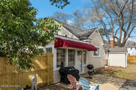 1307 N Respess Street Washington NC 27889