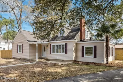 1307 N Respess Street Washington NC 27889