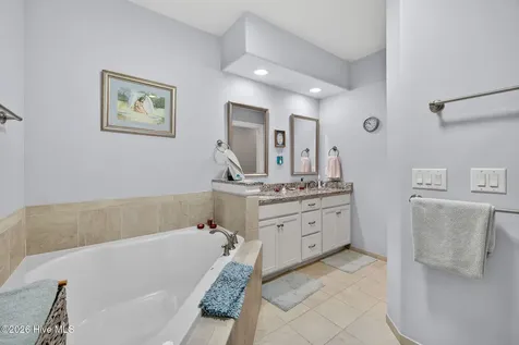 637 Jenoa Drive Castle Hayne NC 28429