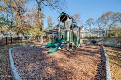 637 Jenoa Drive Castle Hayne NC 28429