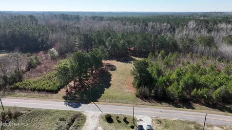 908 W 6th Street Tabor City NC 28463