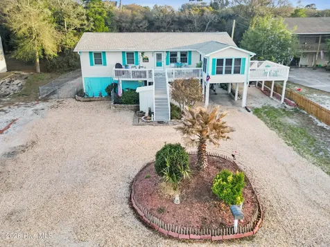 6815 Canal Drive Emerald Isle NC 28594