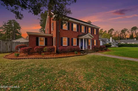 204 E College Street Whiteville NC 28472