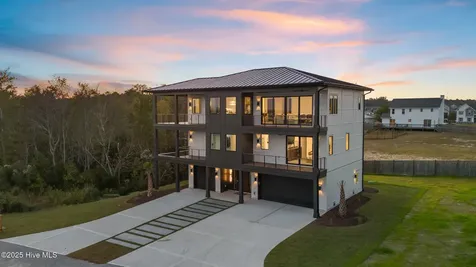 141 Dogwood Lane Hampstead NC 28443