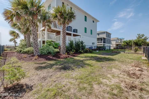1423 N Shore Drive Surf City NC 28445