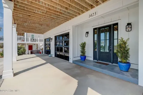 1423 N Shore Drive Surf City NC 28445