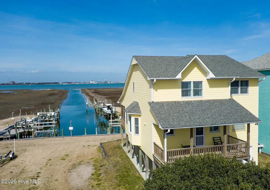 1711 E Fort Macon Road Atlantic Beach NC 28512