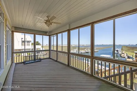1711 E Fort Macon Road Atlantic Beach NC 28512