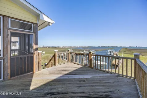 1711 E Fort Macon Road Atlantic Beach NC 28512