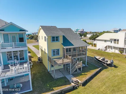 1711 E Fort Macon Road Atlantic Beach NC 28512