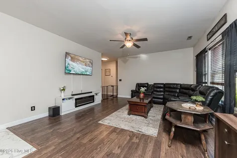 101 Boysenberry Fields Road Maple Hill NC 28454