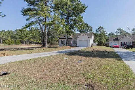 101 Boysenberry Fields Road Maple Hill NC 28454