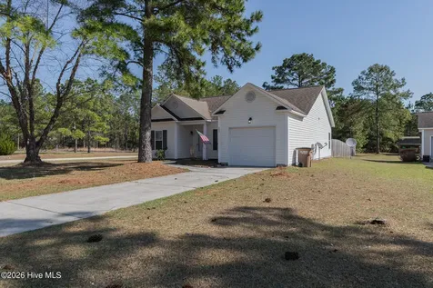 101 Boysenberry Fields Road Maple Hill NC 28454