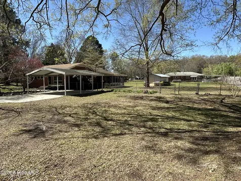 14880 Phillips Drive Laurinburg NC 28352