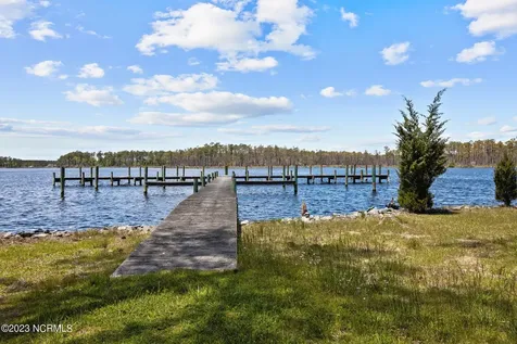 15 Paradox Point Drive Aurora NC 27806