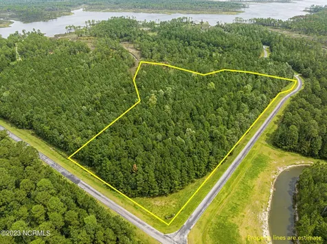 15 Paradox Point Drive Aurora NC 27806