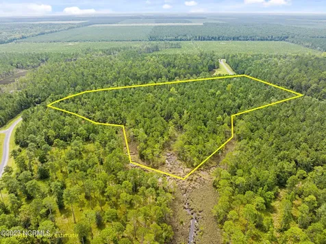 15 Paradox Point Drive Aurora NC 27806