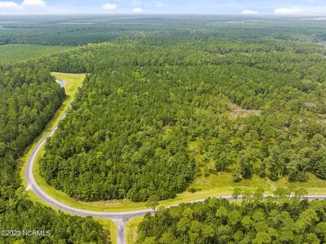 15 Paradox Point Drive Aurora NC 27806