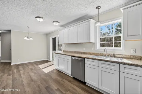 113 Roan Court Jacksonville NC 28546