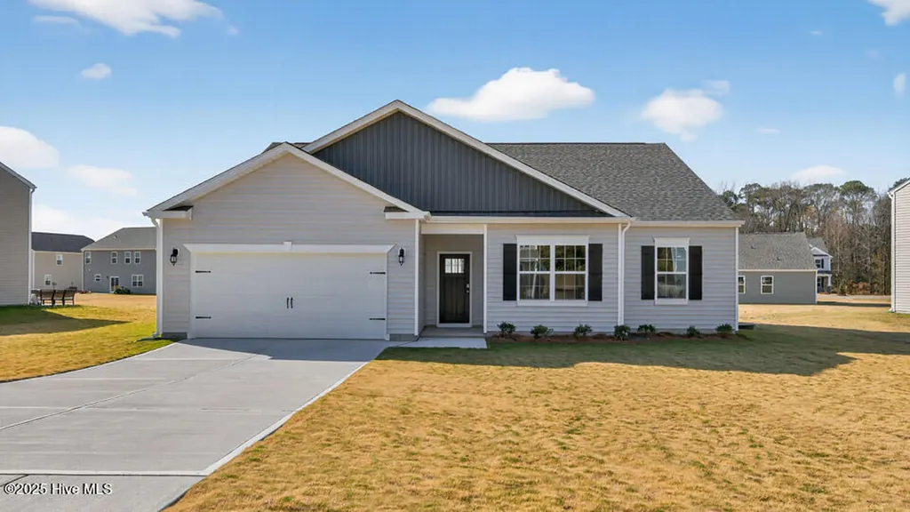 1145 Shoreline Drive Vass NC 28394