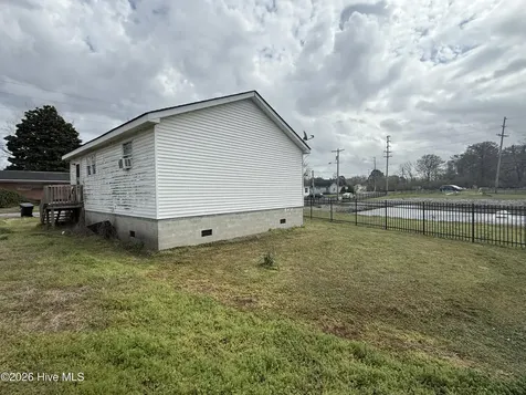 907 S Martin Luther King Junior Drive Elizabeth City NC 27909