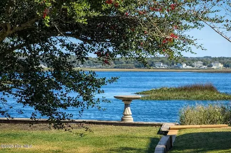 330 Cape Lookout Loop Emerald Isle NC 28594