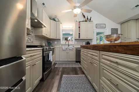 330 Cape Lookout Loop Emerald Isle NC 28594