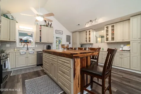 330 Cape Lookout Loop Emerald Isle NC 28594
