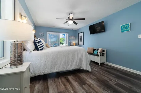 330 Cape Lookout Loop Emerald Isle NC 28594