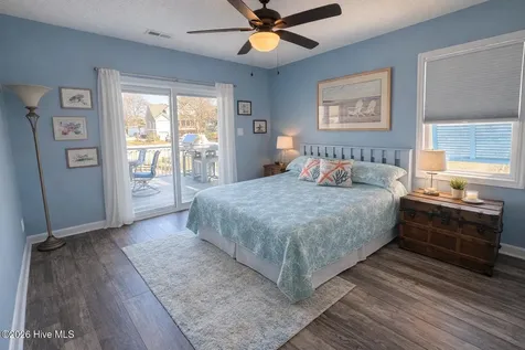 330 Cape Lookout Loop Emerald Isle NC 28594