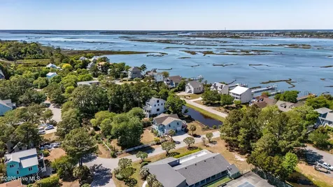 330 Cape Lookout Loop Emerald Isle NC 28594