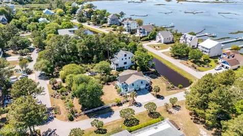 330 Cape Lookout Loop Emerald Isle NC 28594