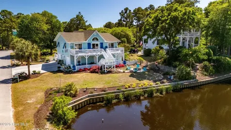 330 Cape Lookout Loop Emerald Isle NC 28594