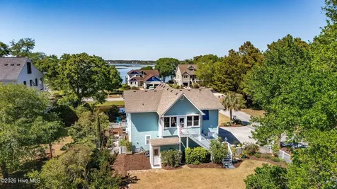 330 Cape Lookout Loop Emerald Isle NC 28594