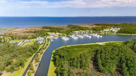88 Oyster Point Road Oriental NC 28571