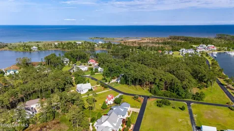 88 Oyster Point Road Oriental NC 28571