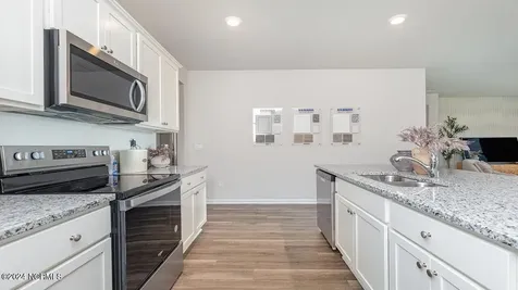 1281 Woodhouse Drive NW Ash NC 28420