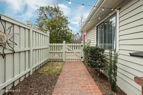 211 Inland Greens Circle Wilmington NC 28405