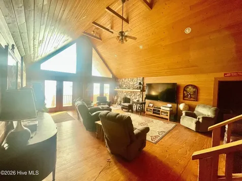 554 N Horsepen Road Harrells NC 28444
