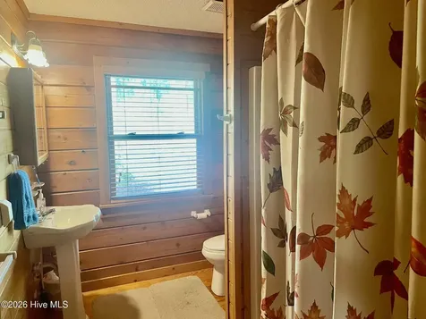 554 N Horsepen Road Harrells NC 28444
