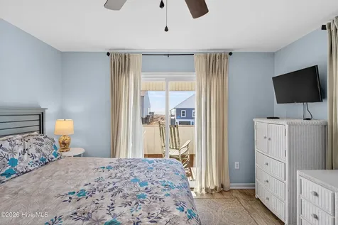 508 W Beach Drive Oak Island NC 28465
