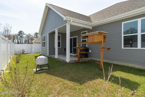 610 Bright Harvest Drive Maysville NC 28555