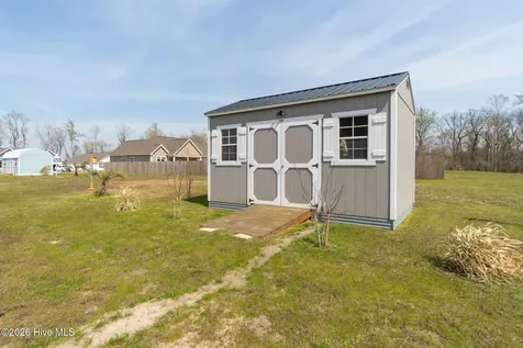 610 Bright Harvest Drive Maysville NC 28555